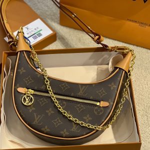 LOUIS VUITTON bag designer clothes