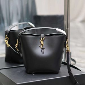 saint laurent le 37 leather bag